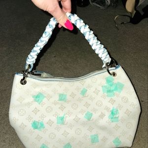 DO NOT PURCHASE! TRADE! shoulder Bag